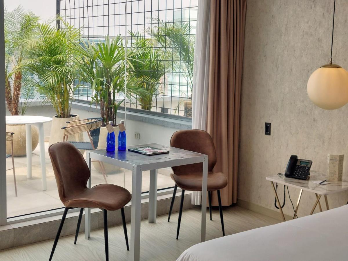 V Grand Hotel, A Member Of Radisson Individuals Medellín Exteriör bild