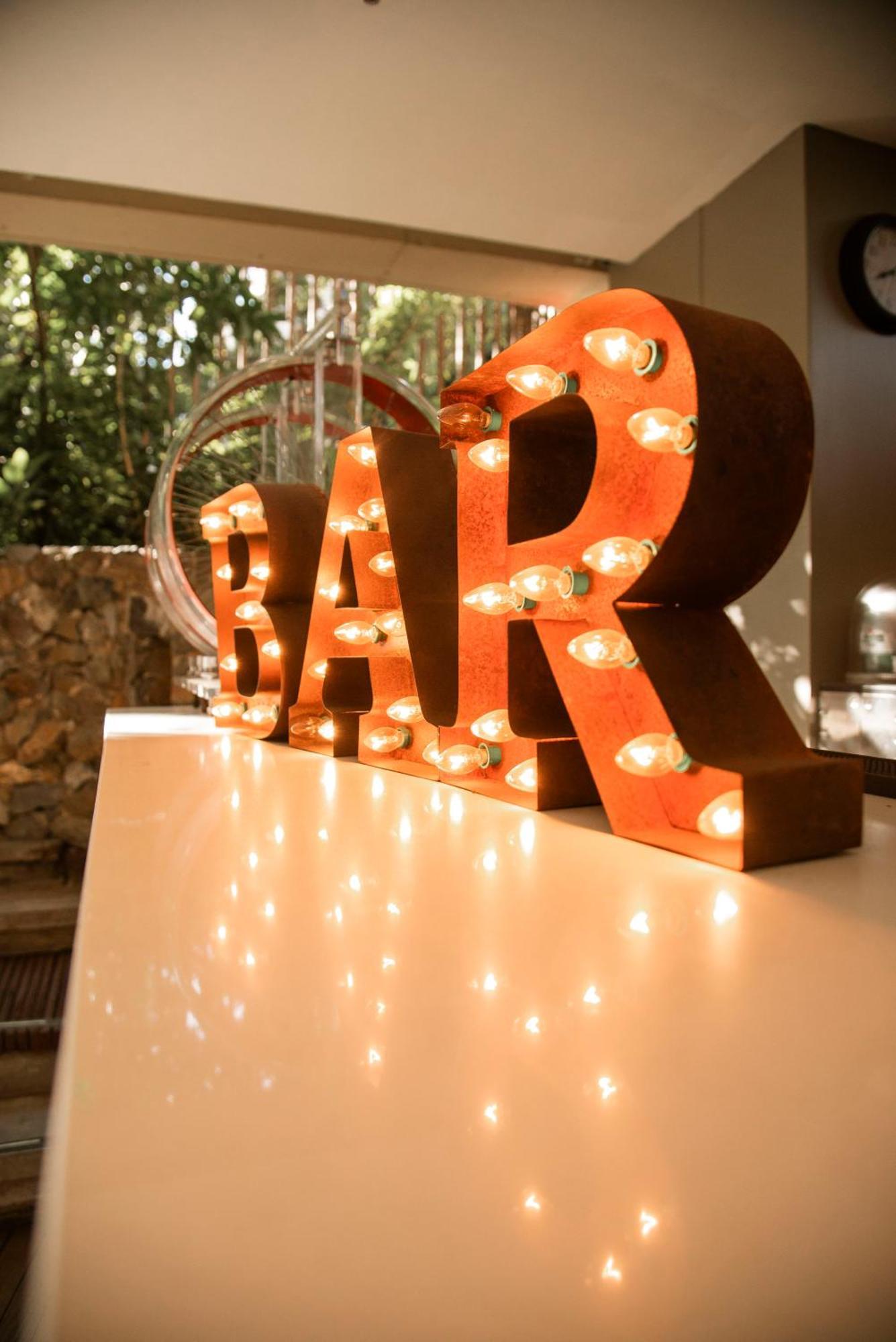 V Grand Hotel, A Member Of Radisson Individuals Medellín Exteriör bild